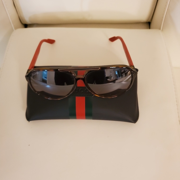 Men Gucci Sunglasses - Picture 1 of 2